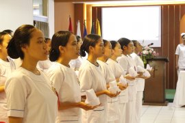 Capping Day Mahasiswa Program Studi Diploma III Kebidanan Angkatan XXVII (27)